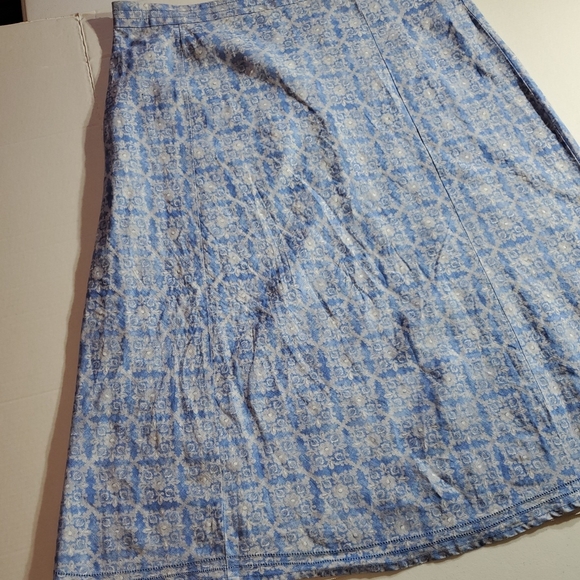 L.L. Bean 18 Petite Light Blue Printed A-Line Maxi Skirt - Picture 13 of 15